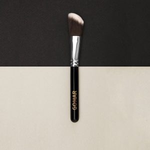 Angled contour brush