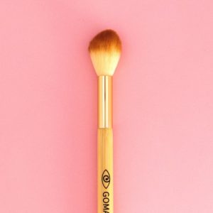 Narrow blush brush