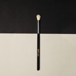 Blending eyeshadow brush