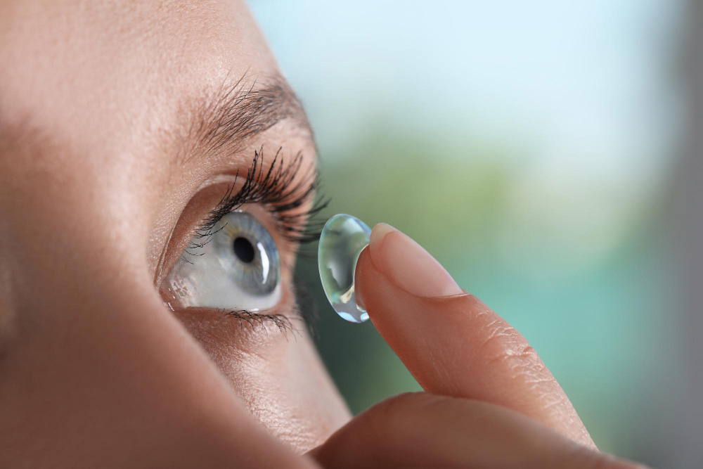 Contact Lens Care and Hygiene: Best Practices for Healthy Eyes