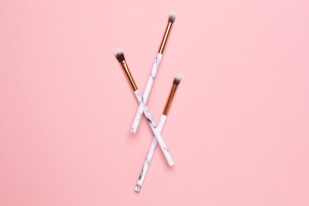 Top 10 Must-Have Makeup Brushes for Beginners