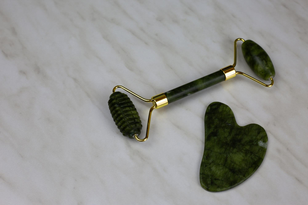 Enhancing Your Skincare Routine with a Jade Roller: Tips and Tricks for Optimal Results