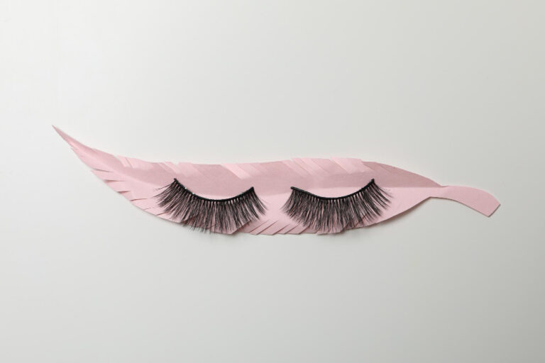 Exploring Different False Eyelash Styles: Natural, Dramatic, Wispy, and More