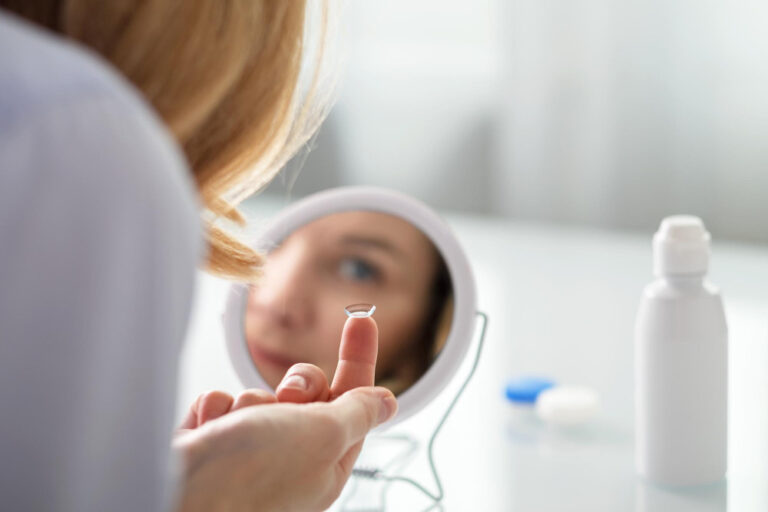 Managing Allergies While Wearing Contact Lenses
