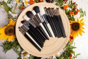 Best Makeup Brushes in Dubai and the UAE: Top Starter Sets