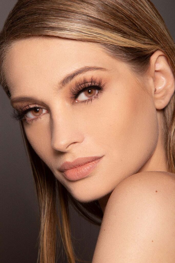 Almond lash