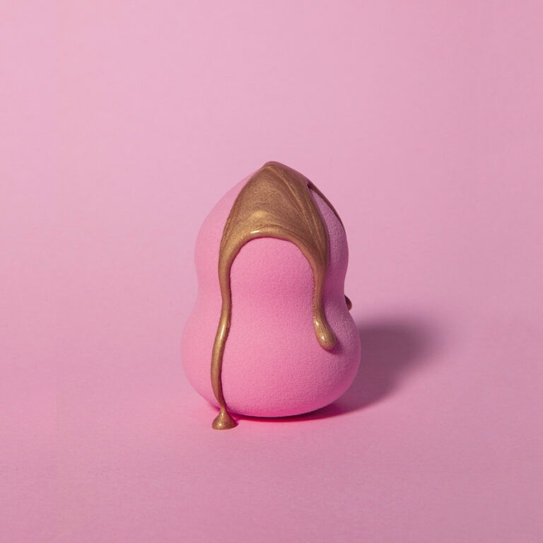 Pink Makeup Sponge – Foundation Blender