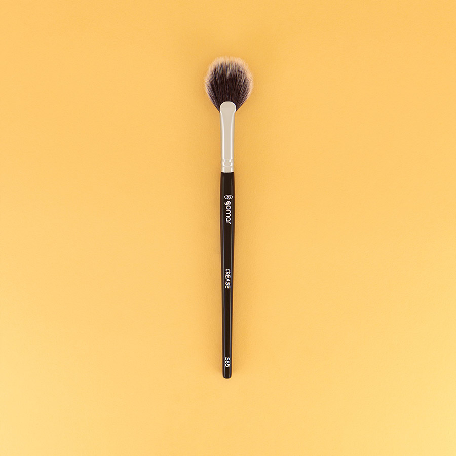 S65 fan highlighter brush