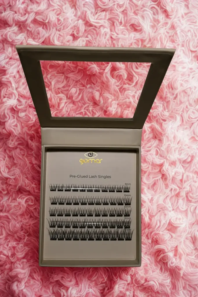 TA’AA Lashes. The perfect balance between soft and bold.